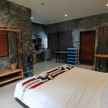Le Grand Bleu Hotel Wok Tum Buitenkant foto