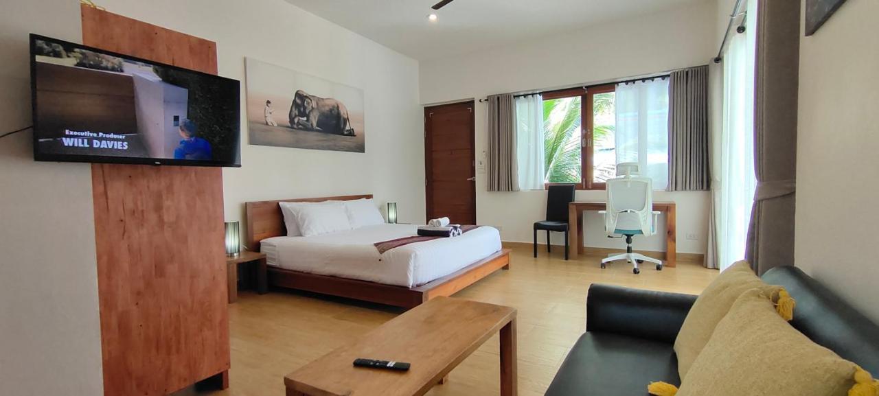 Le Grand Bleu Hotel Wok Tum Buitenkant foto