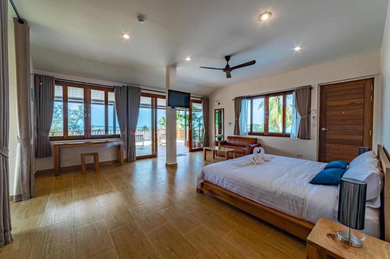 Le Grand Bleu Hotel Wok Tum Buitenkant foto